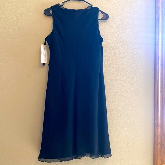 Evan Picone 10 Petite Black Dress - Picture 8 of 8